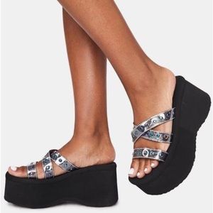 Demonia cosmic goth platform sandels